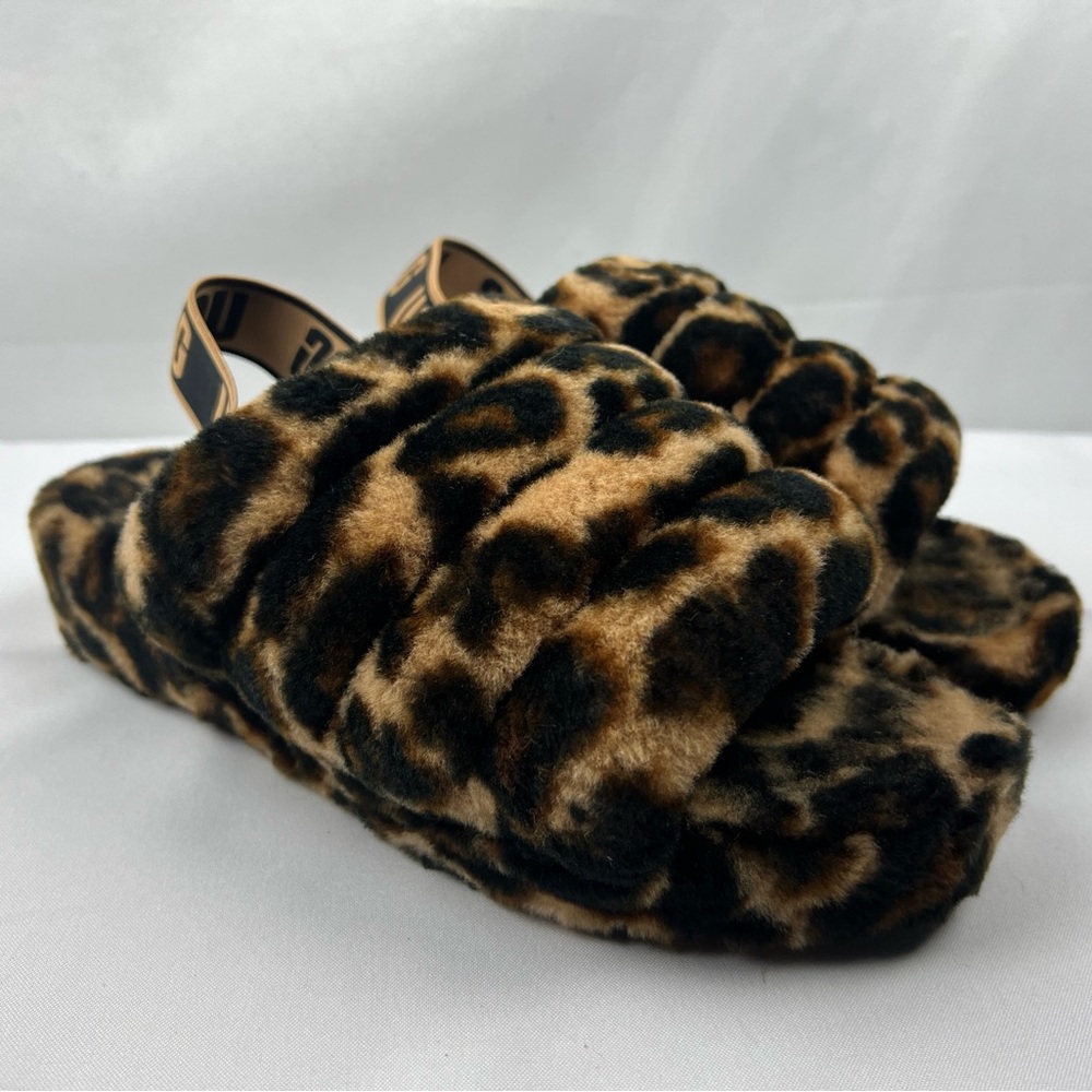 Ugg Fluff Yeah Leopard Print Fuzzy Slippers women’s size 10